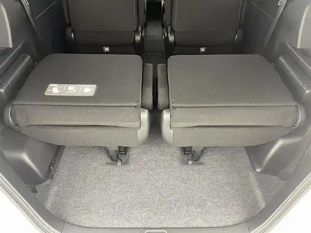 ホンダ フリード G ジャストセレクション 福島県 2015(平27)年 4万km アラバスターシルバーメタリック 純正ＳＤナビゲーション　/【AM/FM/DVD/CD/Bluetooth/フルセグ】/型番:VXM-152VFI/バックカメラ　/片側パワースライドドア　/ＥＴＣ　/寒冷地仕様　/スマートキー　/・スペアキー/オートライト　/・ＨＩＤライト　/オートミラー　/コーナーセンサー　/ウィンカーミラー　/ステアリングスイッチ/・革巻きステアリング/・チルトステアリング/アイドリングストップ/・横滑り防止装置