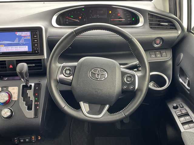 トヨタ シエンタ G セーフティエディションⅡ 宮城県 2022(令4)年 2.2万km ブラックマイカ 社外ナビ/   フルセグTV/CD/DVD/Bluetooth/USB/バックモニター/衝突軽減ブレーキ/横滑り防止装置/前席シートヒーター/両側パワースライドドア/アイドリングストップ/レーンキープアシスト/ステアリングヒーター/ドライブレコーダー/Gspeedアルミホイール/純正フロアマット/プッシュスタート/スマートキー/ＥＴＣ/ＬＥＤライト