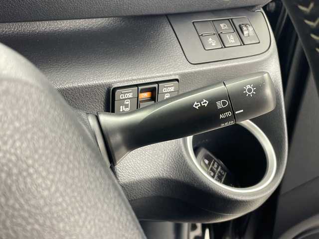 トヨタ シエンタ G セーフティエディションⅡ 宮城県 2022(令4)年 2.2万km ブラックマイカ 社外ナビ/   フルセグTV/CD/DVD/Bluetooth/USB/バックモニター/衝突軽減ブレーキ/横滑り防止装置/前席シートヒーター/両側パワースライドドア/アイドリングストップ/レーンキープアシスト/ステアリングヒーター/ドライブレコーダー/Gspeedアルミホイール/純正フロアマット/プッシュスタート/スマートキー/ＥＴＣ/ＬＥＤライト