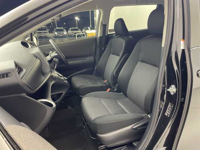 トヨタ シエンタ G セーフティエディションⅡ 宮城県 2022(令4)年 2.2万km ブラックマイカ 社外ナビ/   フルセグTV/CD/DVD/Bluetooth/USB/バックモニター/衝突軽減ブレーキ/横滑り防止装置/前席シートヒーター/両側パワースライドドア/アイドリングストップ/レーンキープアシスト/ステアリングヒーター/ドライブレコーダー/Gspeedアルミホイール/純正フロアマット/プッシュスタート/スマートキー/ＥＴＣ/ＬＥＤライト