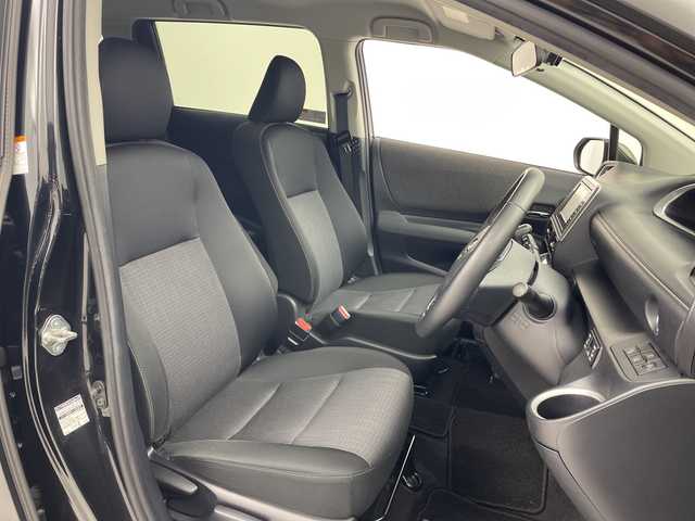 トヨタ シエンタ G セーフティエディションⅡ 宮城県 2022(令4)年 2.2万km ブラックマイカ 社外ナビ/   フルセグTV/CD/DVD/Bluetooth/USB/バックモニター/衝突軽減ブレーキ/横滑り防止装置/前席シートヒーター/両側パワースライドドア/アイドリングストップ/レーンキープアシスト/ステアリングヒーター/ドライブレコーダー/Gspeedアルミホイール/純正フロアマット/プッシュスタート/スマートキー/ＥＴＣ/ＬＥＤライト