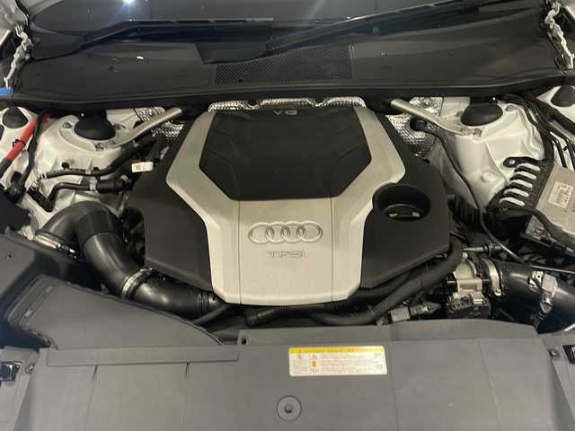 アウディ Ａ７ SB 55TFSIクワトロ デビューパッケージ 新潟県 2019(平31)年 4.7万km グレイシアホワイトメタリック アシスタンスパッケージ/-サラウンドビューカメラ/-カーブストーンアシスト/-リヤサイドエアバッグ/-アダプティブウインドウワイパー/HDマトリクスLEDヘッドライトレーザーライトパッケージ/-HDマトリクスLEDヘッドライト/-アウディレーザーライト/-LEDリヤダイナミックターンインディケーター/-ヘッドライトウオッシャー/-マルチカラーアンビエントライティング/パワーアシストパッケージ/-電動チルト/テレスコピックスステアリングコラム/-パワークロージングドア/リヤコンフォートパッケージ/-リヤサンブラインド/-リヤシートヒーター/-4ゾーンデラックスオートマチックエアコンディショナー/主要装備/MIMIナビゲーション（TV/Apple Car Play/BT)/バーチャルコックピットプラス/アダプティブドライブアシスト/アウディプレセンスシティ/アウディサイドアシスト/リヤクロストラフィックアシスト/エグジットワーニング/HDマトリックスLEDヘッドライト/デラックスオートマティックエアコンコンディショナー/純正フロアマット/純正20インチAW/ドライブレコーダー/2.0ETC/パドルシフト