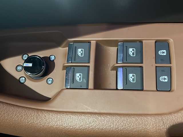 アウディ Ａ７ SB 55TFSIクワトロ デビューパッケージ 新潟県 2019(平31)年 4.7万km グレイシアホワイトメタリック アシスタンスパッケージ/-サラウンドビューカメラ/-カーブストーンアシスト/-リヤサイドエアバッグ/-アダプティブウインドウワイパー/HDマトリクスLEDヘッドライトレーザーライトパッケージ/-HDマトリクスLEDヘッドライト/-アウディレーザーライト/-LEDリヤダイナミックターンインディケーター/-ヘッドライトウオッシャー/-マルチカラーアンビエントライティング/パワーアシストパッケージ/-電動チルト/テレスコピックスステアリングコラム/-パワークロージングドア/リヤコンフォートパッケージ/-リヤサンブラインド/-リヤシートヒーター/-4ゾーンデラックスオートマチックエアコンディショナー/主要装備/MIMIナビゲーション（TV/Apple Car Play/BT)/バーチャルコックピットプラス/アダプティブドライブアシスト/アウディプレセンスシティ/アウディサイドアシスト/リヤクロストラフィックアシスト/エグジットワーニング/HDマトリックスLEDヘッドライト/デラックスオートマティックエアコンコンディショナー/純正フロアマット/純正20インチAW/ドライブレコーダー/2.0ETC/パドルシフト