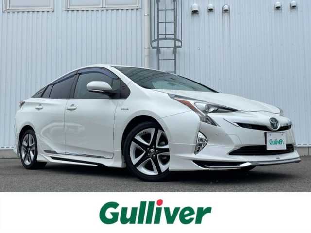 トヨタ プリウス A ツーリングセレクション 愛媛県 2017(平29)年 6.1万km ホワイトパールクリスタルシャイン フルモデリスタフルエアロ/純正9インチメモリーナビ/フルセグ/バックカメラ/トヨタセーフティセンス/レーダークルーズコントロール/レーンキープアシスト/プリクラッシュセーフティ/ハイビームアシスト/インテリジェントパーキングアシスト/LEDヘッドライト/レザーシート/シートヒーター/コーナーセンサー前後/プッシュスタート/USB入力端子/ETC/スマートキー×2/禁煙車