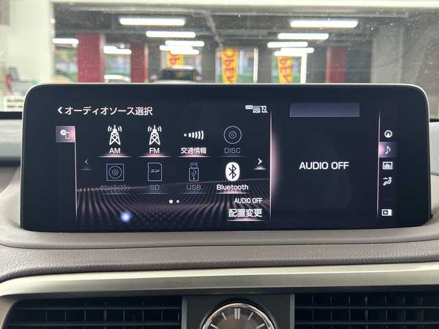 レクサス ＲＸ 450h バージョンL 愛知県 2021(令3)年 4.4万km ソニッククォーツ 純正12.3インチナビ/・フルセグ/・Bluetooth/・USB/全方位カメラ/レクサスセーフティシステム+/・プリクラッシュセーフティ/・レーントレーシングアシスト/・オートマチックハイビーム/・ロードサインアシスト/・レーダークルーズコントロール/ビルトインＥＴＣ2.0/全方位ドライブレコーダー/パワーバックドア/ブラインドスポットモニター/ヘッドアップディスプレイ/レッドレザーシート/運転席メモリシート/前席パワーシート/前席シートヒーター/前席シートベンチレーション/ステアリングヒーター/ステアリングスイッチ/パドルシフト/自動防眩ミラー/純正20インチAW/純正フロアマット/LEDオートライト