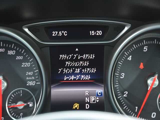 メルセデス・ベンツ ＣＬＡ１８０ Sブレイク AMG スタイル 和歌山県 2018(平30)年 6.9万km ポーラホワイト プレミアムパッケージ /レーダーSF /パノラマSR /Harman Kardon /純正ナビ /フルセグ /Bカメラ /Apple carplay /ハーフレザー /シートヒーター /コーナーセンサー /アンビエントライト /電動バックドア /LEDヘッドライト /ETC