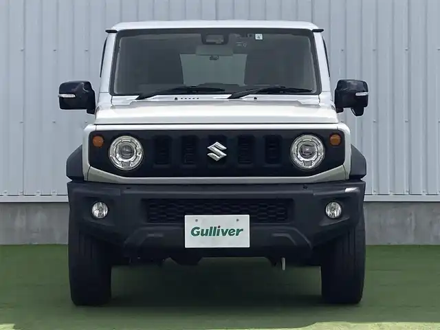 スズキ ジムニー シエラ JC 香川県 2019(平31)年 3.5万km ピュアホワイトP 登録時走行距離34657km/BLIZZAK製タイヤ【DM-V3】/純正アルミホイール付サマータイヤ積み込み/純正8型SDナビ【CN-RZ843】/（フルセグTV/Bluetooth/DVD）/バックカメラ/前後ドライブレコーダー【ZDR-015】/前席シートヒーター/スズキセーフティサポート/クルーズコントロール/LEDヘッドライト/フォグライト/純正ビルトインETC/社外アームレスト/OPドリンクホルダー/革巻きステアリング/ステアリングスイッチ/背面タイヤ（カバー付）/ヒーテッドドアミラー/ウィンカー付電動格納ミラー