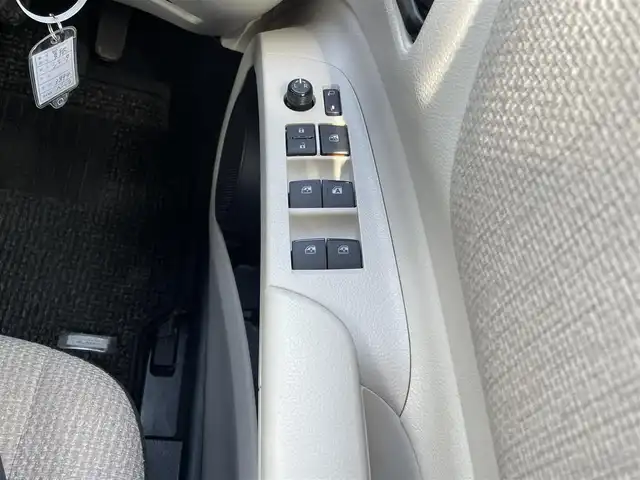 トヨタ シエンタ X 岩手県 2021(令3)年 6.9万km ベージュ 4WD/純正SDナビ/純正CD/Bluetooth接続/フルセグTV/バックカメラ/ETC/前後ドライブレコーダー/片側電動スライドドア/サイドバイザー/ステアリングスイッチ/取扱説明書/保証書