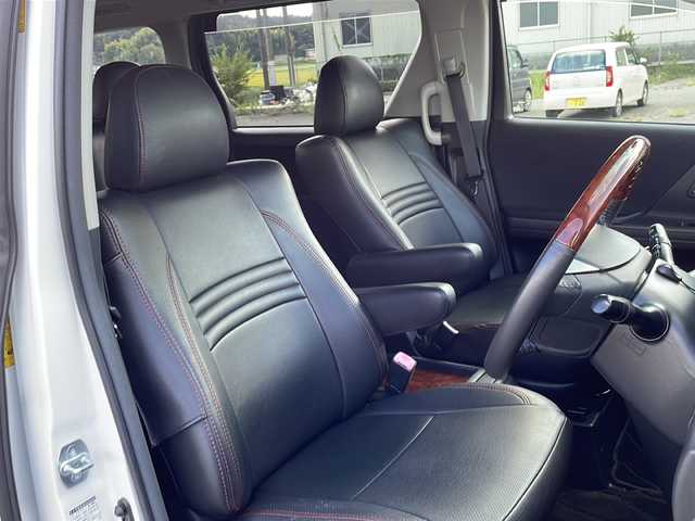 トヨタ アルファード 240S プライムセレクションⅡ 福岡県 2010(平22)年 14.3万km ホワイトパールクリスタルシャイン ・純正ナビ　フルセグ/・フリップダウンモニター/・両側パワースライドドア/・パワーバックドア/・スマートキー/・ウッドコンビうハンドル/・純正18インチアルミホイル/・フォグライト/・バックカメラ