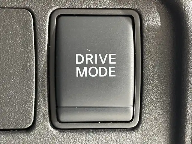 日産 セレナ e－パワー ハイウェイスター V 神奈川県 2020(令2)年 4.4万km ダークメタルグレー 純正 型SDナビゲーション【】/AM FM フルセグ CD DVD USB SD/アラウンドビューモニター/純正フリップダウンモニター/両側パワースライドドア/プロパイロット/パーキングアシスト/ブラインドスポットモニター/オートホールド/ETC/革巻きステアリング/ステアリングリモコン/前後ドライブレコーダー/純正フロアマット/インテリジェントキー/プッシュスタート/LEDヘッドライト/オートライト/オートマチックハイビーム/フォグランプ/純正16インチアルミホイール/電動格納ミラー/ウィンカーミラー/ドアバイザー