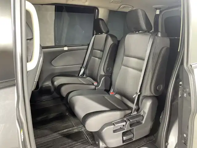 日産 セレナ e－パワー ハイウェイスター V 神奈川県 2020(令2)年 4.4万km ダークメタルグレー 純正 型SDナビゲーション【】/AM FM フルセグ CD DVD USB SD/アラウンドビューモニター/純正フリップダウンモニター/両側パワースライドドア/プロパイロット/パーキングアシスト/ブラインドスポットモニター/オートホールド/ETC/革巻きステアリング/ステアリングリモコン/前後ドライブレコーダー/純正フロアマット/インテリジェントキー/プッシュスタート/LEDヘッドライト/オートライト/オートマチックハイビーム/フォグランプ/純正16インチアルミホイール/電動格納ミラー/ウィンカーミラー/ドアバイザー