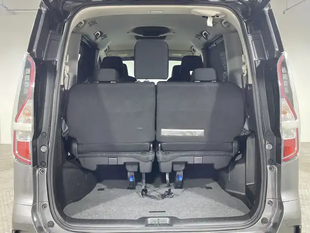 日産 セレナ e－パワー ハイウェイスター V 神奈川県 2020(令2)年 4.4万km ダークメタルグレー 純正 型SDナビゲーション【】/AM FM フルセグ CD DVD USB SD/アラウンドビューモニター/純正フリップダウンモニター/両側パワースライドドア/プロパイロット/パーキングアシスト/ブラインドスポットモニター/オートホールド/ETC/革巻きステアリング/ステアリングリモコン/前後ドライブレコーダー/純正フロアマット/インテリジェントキー/プッシュスタート/LEDヘッドライト/オートライト/オートマチックハイビーム/フォグランプ/純正16インチアルミホイール/電動格納ミラー/ウィンカーミラー/ドアバイザー