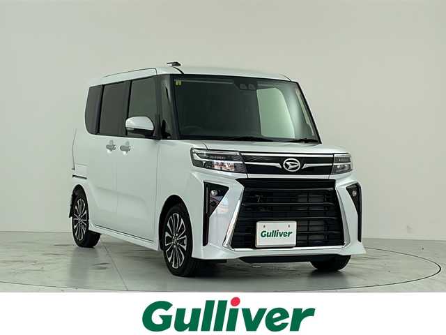 ダイハツ タント カスタム RS 大阪府 2023(令5)年 0.9万km シャイニングホワイトパール スマートアシスト/　・衝突軽減ブレーキ/　・衝突下記被支援ブレーキ/　・ブレーキ制御付誤発進抑制機能/　・主戦逸脱抑制制御機能/　・ふらつき警報/　・コーナーセンサー/　・先行車発進お知らせ機能/純正ディスプレイオーディオ/　Bluetooth/フルセグ/AppleCarPlay/AndroidAuto/禁煙車/純正後席モニター/バックカメラ/両側パワースライドドア/ハーフレザーシート/シートヒーター/LEDオートライト/フォグランプ/オートハイビーム/スマートキー/ビルトインETC/アイドリングストップ/純正フロアマット