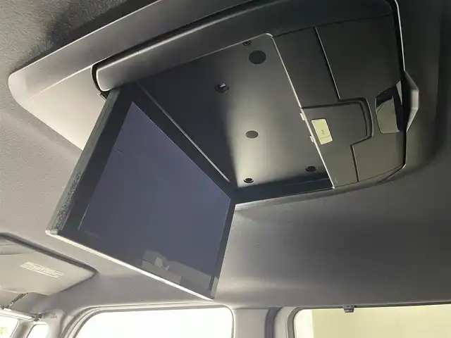 ダイハツ タント カスタム RS 大阪府 2023(令5)年 0.9万km シャイニングホワイトパール スマートアシスト/　・衝突軽減ブレーキ/　・衝突下記被支援ブレーキ/　・ブレーキ制御付誤発進抑制機能/　・主戦逸脱抑制制御機能/　・ふらつき警報/　・コーナーセンサー/　・先行車発進お知らせ機能/純正ディスプレイオーディオ/　Bluetooth/フルセグ/AppleCarPlay/AndroidAuto/禁煙車/純正後席モニター/バックカメラ/両側パワースライドドア/ハーフレザーシート/シートヒーター/LEDオートライト/フォグランプ/オートハイビーム/スマートキー/ビルトインETC/アイドリングストップ/純正フロアマット