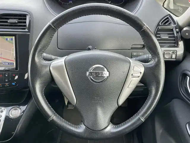 日産 セレナ ハイウェイスター 道央・札幌 2011(平23)年 11.7万km ブリリアントホワイトパール ４WD/社外HDDナビ/AM/FM/CD/DVD/SD/BT/フルセグ/クルーズコントロール/バックカメラ/ビルトインETC/アイドリングストップ/ECOMODE/両側パワースライドドア/社外フリップダウンモニター/革巻きステアリング/レーダー探知機/プッシュスタート/スマートキー/キセノンヘッドライト/オートライト/フォグランプ/電動格納ミラー/ウィンカーミラー/純正フロアマット/ドアバイザー