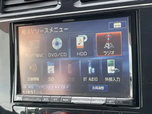 日産 セレナ ハイウェイスター 道央・札幌 2011(平23)年 11.7万km ブリリアントホワイトパール ４WD/社外HDDナビ/AM/FM/CD/DVD/SD/BT/フルセグ/クルーズコントロール/バックカメラ/ビルトインETC/アイドリングストップ/ECOMODE/両側パワースライドドア/社外フリップダウンモニター/革巻きステアリング/レーダー探知機/プッシュスタート/スマートキー/キセノンヘッドライト/オートライト/フォグランプ/電動格納ミラー/ウィンカーミラー/純正フロアマット/ドアバイザー