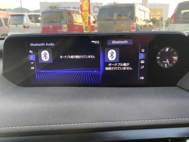 レクサス ＵＸ 250h 兵庫県 2019(令1)年 7.7万km ソニッククォーツ 純正ナビ/・TV.BT.AM.FM/サンルーフ/アラウンドビューモニター/ブラインドスポットモニター/レーダークルーズコントロール/前席パワーシート/ハンドルヒーター/前席シートヒーター/パワーバック/前方ドラレコ/ＥＴＣ２．０/スペアキー×１