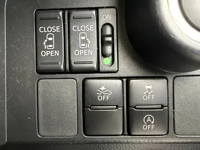 トヨタ タンク カスタムG S 愛知県 2018(平30)年 7万km ブラックマイカメタリック スマートアシスト/純正SDナビ/（Bluetooth/フルセグTV/DVD/CD/AM/FM）/バックカメラ/ETC2.0/ドラレコ/純正フロアマット/純正LEDライト/ステアリングリモコン/両側パワースライドドア/プッシュスタート/スマートキー/オートライト/ドアバイザー/電動格納ミラー