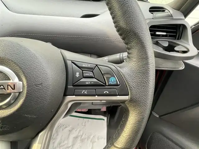 日産 セレナ ハイウェイスター V 福岡県 2020(令2)年 4万km サンライズオレンジ/ダイヤモンドブラック 純正10型SDナビ(フルセグTV/CD/DVD/BT)/全方位/コーナーセンサー/ブラインドスポット/後席フリップダウンモニター/ドラレコ/プロパイロット/両側電動/ETC/純正フロアマット/純正LED/純正アルミホイール/プッシュスタート/スマートキー