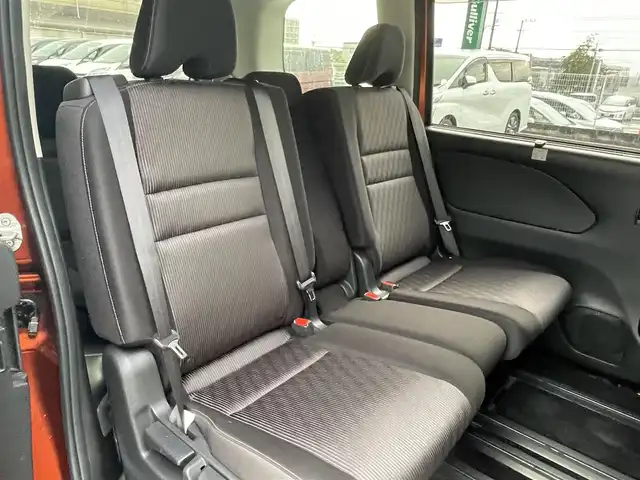 日産 セレナ ハイウェイスター V 福岡県 2020(令2)年 4万km サンライズオレンジ/ダイヤモンドブラック 純正10型SDナビ(フルセグTV/CD/DVD/BT)/全方位/コーナーセンサー/ブラインドスポット/後席フリップダウンモニター/ドラレコ/プロパイロット/両側電動/ETC/純正フロアマット/純正LED/純正アルミホイール/プッシュスタート/スマートキー