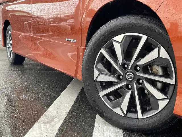 日産 セレナ ハイウェイスター V 福岡県 2020(令2)年 4万km サンライズオレンジ/ダイヤモンドブラック 純正10型SDナビ(フルセグTV/CD/DVD/BT)/全方位/コーナーセンサー/ブラインドスポット/後席フリップダウンモニター/ドラレコ/プロパイロット/両側電動/ETC/純正フロアマット/純正LED/純正アルミホイール/プッシュスタート/スマートキー