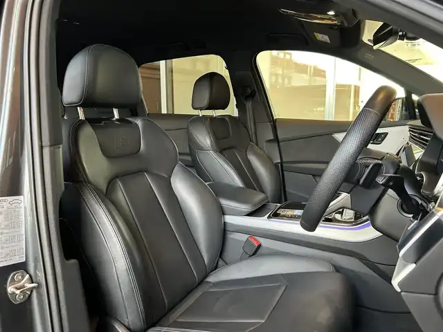 アウディ Ｑ７ 55TFSIクワトロ Sライン 宮城県 2021(令3)年 2.7万km グレー ワンオーナー/7シーターパッケージ/プレミアムパッケージ/バーチャルコックピット/MMIナビゲーションシステム/フルセグTV/サラウンドビューカメラ/ブラックレザーシート/シートヒーター/パワーシート/4ゾーンエアコン/純正OP21インチAW/アドバンストキー/パワーバックドア/マトリクスLEDヘッドライト/ドライブレコーダー/ETC2.0車載器