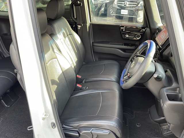 ホンダ Ｎ ＢＯＸ カスタム L 宮崎県 2021(令3)年 15.3万km プラチナホワイトパール 社外ＳＤナビ　(VXU-217NBi)/(ＢＴ/ＦＭ/ＡＭ/ＣＤ)　/両側パワースライド　/レーダークルーズコントロール　/ＥＴＣ　/レーンキープアシスト　/ドライブレコーダー前後/オートライト　/衝突被害軽減システム　/純正アルミホイール　/純正フロアマット