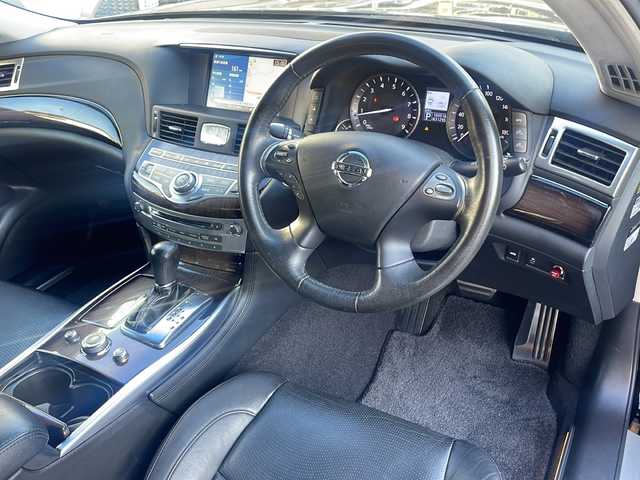 日産 フーガ 250VIP 広島県 2014(平26)年 10.5万km スーパーブラック /登録時走行距離/　　　　　　　104516キロ/純正ナビ/バックカメラ/地デジ/黒革シート/エアシート/クルーズコントロール/スペアキー×１/ビルトインETC/新車時整備手帳/　　【保証書】/取扱説明書/