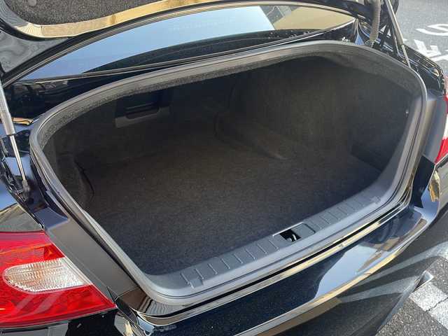 日産 フーガ 250VIP 広島県 2014(平26)年 10.5万km スーパーブラック /登録時走行距離/　　　　　　　104516キロ/純正ナビ/バックカメラ/地デジ/黒革シート/エアシート/クルーズコントロール/スペアキー×１/ビルトインETC/新車時整備手帳/　　【保証書】/取扱説明書/