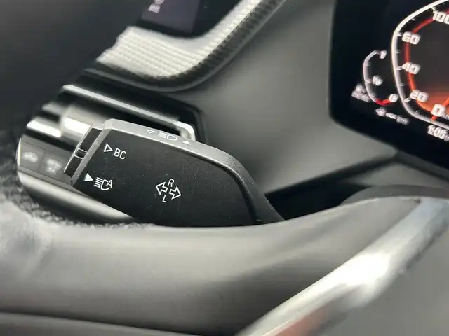 ＢＭＷ ＢＭＷ １１８ｄ プレイ 茨城県 2021(令3)年 5.1万km グレー コンフォートアクセス/インテリジェントセーフティ/アクティブクルーズコントロール/純正ナビ BT/AM/FM/APPLE CAR PLAY/ステアリングスイッチ/バックカメラ/オートホールド/オートハイビーム/LEDオートライト/USBポート/パワーバックドア/純正アルミホイール/社外フロアマット/コーナーセンサー/ミラーETC/スマートキー