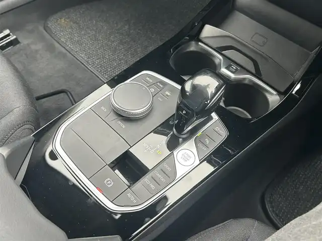 ＢＭＷ ＢＭＷ １１８ｄ プレイ 茨城県 2021(令3)年 5.1万km グレー コンフォートアクセス/インテリジェントセーフティ/アクティブクルーズコントロール/純正ナビ BT/AM/FM/APPLE CAR PLAY/ステアリングスイッチ/バックカメラ/オートホールド/オートハイビーム/LEDオートライト/USBポート/パワーバックドア/純正アルミホイール/社外フロアマット/コーナーセンサー/ミラーETC/スマートキー