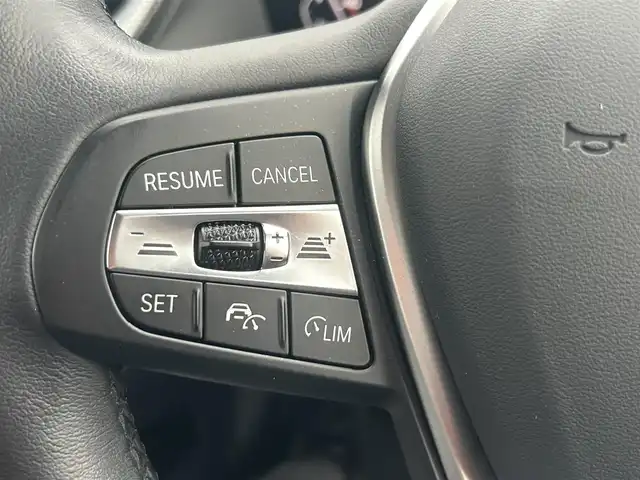 ＢＭＷ ＢＭＷ １１８ｄ プレイ 茨城県 2021(令3)年 5.1万km グレー コンフォートアクセス/インテリジェントセーフティ/アクティブクルーズコントロール/純正ナビ BT/AM/FM/APPLE CAR PLAY/ステアリングスイッチ/バックカメラ/オートホールド/オートハイビーム/LEDオートライト/USBポート/パワーバックドア/純正アルミホイール/社外フロアマット/コーナーセンサー/ミラーETC/スマートキー