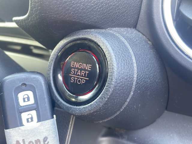 ホンダ Ｎ ＯＮＥ オリジナル 三重県 2022(令4)年 3.7万km プラチナホワイトパール 登録時37266km/ワンオーナー/禁煙車/ルーフキャリア/ディーラーオプション7インチSDナビ/・フルセグ・Bluetooth・CD/DVD・SD・USB・AM/FM/衝突軽減ブレーキ/レーンキープアシスト/ロードサインアシスト/CMBS/先行車発進お知らせ機能/レーダークルーズコントロール/前後ドラレコ/レザー調シートカバー/前席シートヒーター/AUTOライト/オートマチックハイビーム