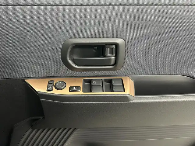 日産 サクラ G 熊本県 2022(令4)年 1.3万km ブラック ワンオーナー　/禁煙車　/純正ナビ（ＡｎｄｒｏｉｄＡｕｔｏ・ＢＴ・フルセグ・ＵＳＢ）/アラウンドビューモニター/前方ドライブレコーダー　/ビルトインＥＴＣ２．０　/レーダークルーズコントロール/プロパイロット/側方支援/エマージェンシーブレーキ/先行車発進お知らせ機能/速度標識表示/道路標識表示/駐車支援/ふらつき警報/横滑り防止/前後クリアランスソナー/運転席シートヒーター/ステアリングヒーター/オートブレーキホールド/メーカーOP１５インチAW/オートライト/LEDヘッドライト/スマートキー/プッシュスタート/スペアキー1本/保証書/取扱説明書