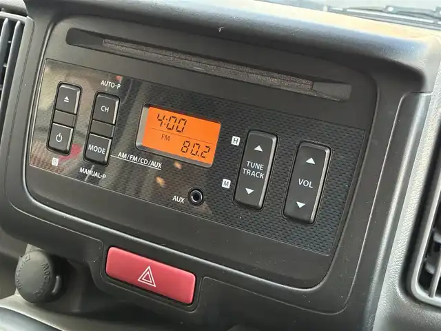 スズキ エブリイ JOIN 京都府 2016(平28)年 6.7万km シルキーシルバーメタリック 純正CDプレイヤー/ETC/2nd発進ボタン/パワステ/パワーウインドウ/電動格納ミラー/フロアゴムマット/ドアバイザー/リモコンキー/車両保証書/車両取説/スペアキー