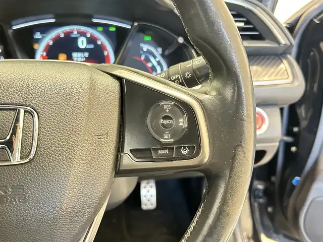ホンダ シビック ハッチバック 福岡県 2018(平30)年 7.2万km 黒 車高調　/６ＭＴ　/アダクティブクルーズコントロール　/シートヒーター　/ナビ／フルセグ　/スマートキー　/シートヒーター　/ドラレコ　/ＥＴＣ