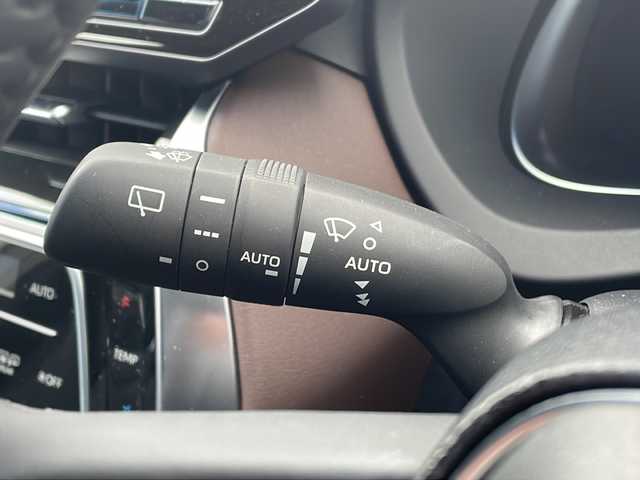 トヨタ ハリアー ハイブリッド Z 岩手県 2024(令6)年 1.1万km プレシャスブラックパール 純正12型ナビ/AM/FM/Bluetooth/フルセグTV/JBLプレミアムサウンドシステム/バックカメラ/ビルトインETC2.0/レーダークルーズコントロール/衝突被害軽減ブレーキ/レーンキープアシスト/横滑り防止装置/パワーシート/オートライト/オートハイビーム/LEDヘッドライト/フォグランプ/スマートキー/プッシュスタート/電動格納ミラー/純正19インチAW/タイプC入力端子/フロントデフロスター/デジタルインナーミラー/パーキングサポートブレーキ/電動パーキングブレーキ/電動パーキングスイッチ/ヘッドアップディスプレイ/リヤクロストラフィックアラート/純正フロアマット/純正ドアバイザー/保証書/取扱説明書