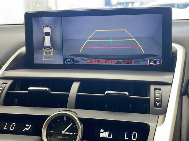 レクサス ＮＸ 300 ブロンズエディション 沖縄県 2020(令2)年 2.9万km ソニックチタニウム 純正ナビ/（フルセグTV　DVD　Bluetooth接続）/パノラミックビューモニター/ETC2.0/ドライブレコーダー/レクサスセーフティセンス/クルーズコントロール/パワーバックドア/パワーシート/レザーシート/シートヒーター/ステアリングスイッチ/ステアリングヒーター/パドルシフト/BSM/HUD/クリアランスソナー/LEDヘッドライト/純正18インチアルミホイール/スマートキー/スペアキー/プッシュスタート/純正フロアマット/保証書/取扱説明書/記録簿