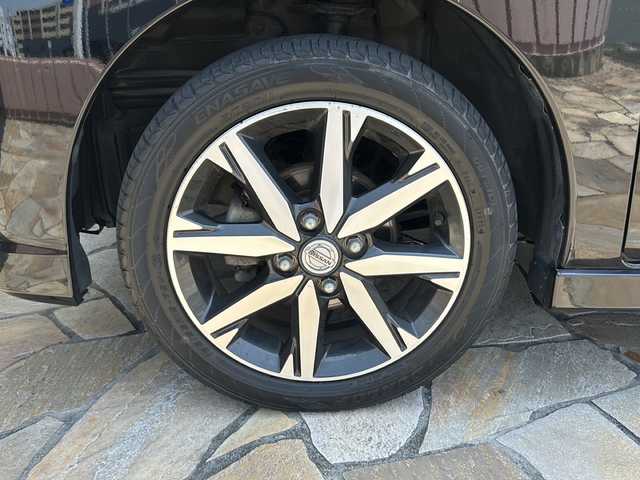 日産 デイズ ルークス ハイウェイスター Gターボ 静岡県 2018(平30)年 7.7万km 黒 純正ナビ/（Bluetooth／CD／DVD／フルセグTV）　/アラウンドビューモニター　/ＥＴＣ　/ドライブレコーダー　/両側パワースライドドア　/クルーズコントロール　/衝突被害軽減システム　/アイドリングストップ　/ＬＥＤヘッドライト　/オートライト　/オートハイビーム　/純正フロアマット　/プッシュスタート　/スマートキー　/ステアリングスイッチ