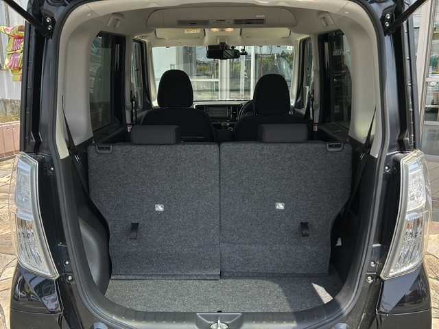 日産 デイズ ルークス ハイウェイスター Gターボ 静岡県 2018(平30)年 7.7万km 黒 純正ナビ/（Bluetooth／CD／DVD／フルセグTV）　/アラウンドビューモニター　/ＥＴＣ　/ドライブレコーダー　/両側パワースライドドア　/クルーズコントロール　/衝突被害軽減システム　/アイドリングストップ　/ＬＥＤヘッドライト　/オートライト　/オートハイビーム　/純正フロアマット　/プッシュスタート　/スマートキー　/ステアリングスイッチ