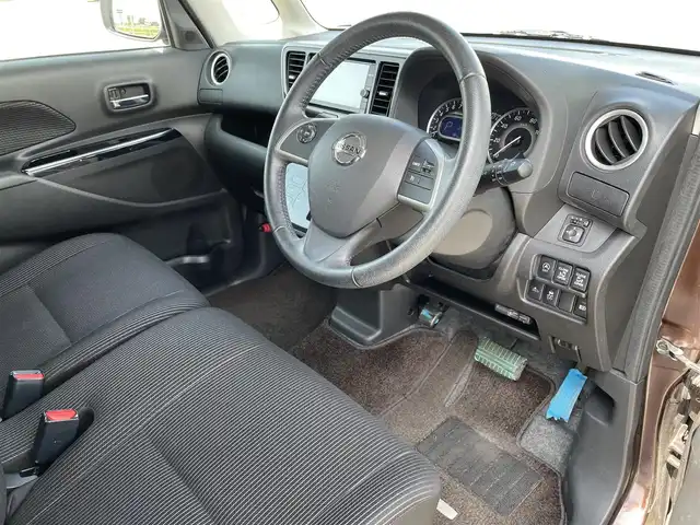 日産 デイズ ルークス ハイウェイスター Gターボ 佐賀県 2018(平30)年 5.9万km モカブラウンP 純正7型ナビゲーション「MM317D-W」/・AM/FM/BT/CD/DVD/フルセグ//・インテリジェントアラウンドビューモニター/両側パワースライドドア/革巻きステアリング/クルーズコントロール/サーキュレーター/LEDヘッドライト/・オートマチックハイビーム/オートエアコン/スマートキー/純正前方ドライブレコーダー/純正フロアマット/インテリジェントセーフティー/・インテリジェント エマージェンシーブレーキ/・踏み間違い衝突防止アシスト（前進・後退対応）