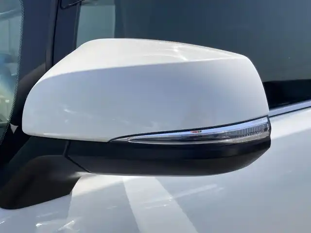 トヨタ ヴェルファイア Z Gエディション 静岡県 2015(平27)年 4.7万km ホワイトパールクリスタルシャイン 純正9インチナビ(NSZT-Y64T)/　AM FM CD DVD Bluetooth SDREC/ビルトインETC/バックモニター/LEDオートヘッドランプ/パワーシート(前席＋2列目)/ハーフレザーシート/パワーバックドア/クルーズコントロール/前後方クリアランスソナー/両側パワースライドドア/ツインムーンルーフ/純正11インチフリップダウンモニター(V11T-R62C)/フルセグTV