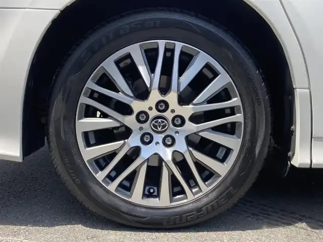 トヨタ ヴェルファイア Z Gエディション 静岡県 2015(平27)年 4.7万km ホワイトパールクリスタルシャイン 純正9インチナビ(NSZT-Y64T)/　AM FM CD DVD Bluetooth SDREC/ビルトインETC/バックモニター/LEDオートヘッドランプ/パワーシート(前席＋2列目)/ハーフレザーシート/パワーバックドア/クルーズコントロール/前後方クリアランスソナー/両側パワースライドドア/ツインムーンルーフ/純正11インチフリップダウンモニター(V11T-R62C)/フルセグTV