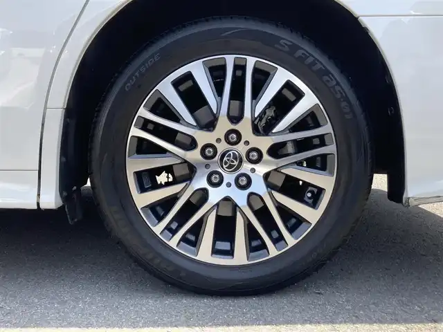 トヨタ ヴェルファイア Z Gエディション 静岡県 2015(平27)年 4.7万km ホワイトパールクリスタルシャイン 純正9インチナビ(NSZT-Y64T)/　AM FM CD DVD Bluetooth SDREC/ビルトインETC/バックモニター/LEDオートヘッドランプ/パワーシート(前席＋2列目)/ハーフレザーシート/パワーバックドア/クルーズコントロール/前後方クリアランスソナー/両側パワースライドドア/ツインムーンルーフ/純正11インチフリップダウンモニター(V11T-R62C)/フルセグTV