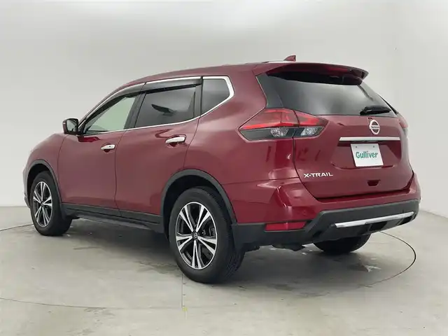 日産 エクストレイル 20Xi 富山県 2018(平30)年 5.2万km ガーネットレッド 純正9型ナビ（AM/FM/DVD/BT/フルセグ）/全方位カメラ/ドライブレコーダー/ETC/デジタルインナーミラー/レザーシート/シートヒーター/衝突被害軽減システム/レーダークルーズコントロール/レーンキープアシスト/コーナーセンサー/横滑り防止装置/アイドリングストップ/純正アルミホイール/純正フロアマット/オートLEDライト/オートホールド付電子パーキング/パワーバックドア/ミラーヒーター/革巻きステアリング/ステアリングスイッチ/スマートキー