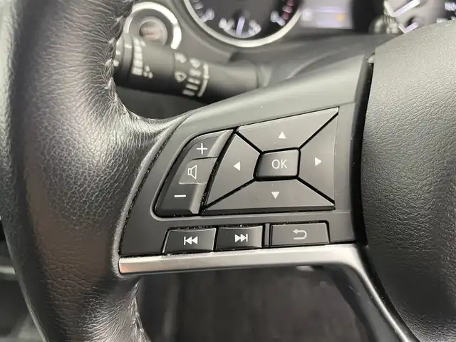 日産 エクストレイル 20Xi 富山県 2018(平30)年 5.2万km ガーネットレッド 純正9型ナビ（AM/FM/DVD/BT/フルセグ）/全方位カメラ/ドライブレコーダー/ETC/デジタルインナーミラー/レザーシート/シートヒーター/衝突被害軽減システム/レーダークルーズコントロール/レーンキープアシスト/コーナーセンサー/横滑り防止装置/アイドリングストップ/純正アルミホイール/純正フロアマット/オートLEDライト/オートホールド付電子パーキング/パワーバックドア/ミラーヒーター/革巻きステアリング/ステアリングスイッチ/スマートキー