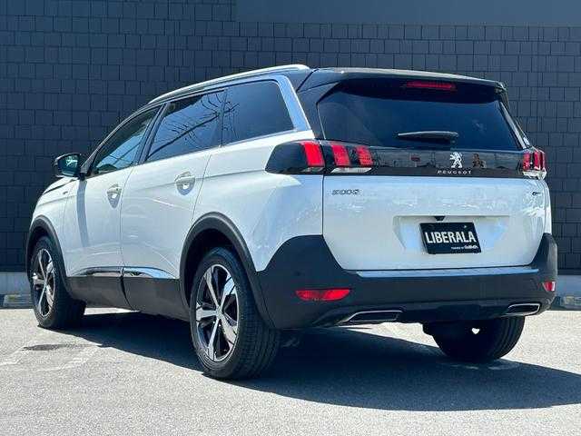 プジョー ５００８ GT ブルーHDi 埼玉県 2018(平30)年 5.5万km パール 黒半革/純正メモリーナビ/(Bluetooth/USB/フルセグ)/アダプティブクルーズコントロール/Ａｐｐｌｅ　Ｃａｒ　Ｐｌａｙ/全方位カメラ/パワーバックドア　/パワーバックドア　/EＴＣ