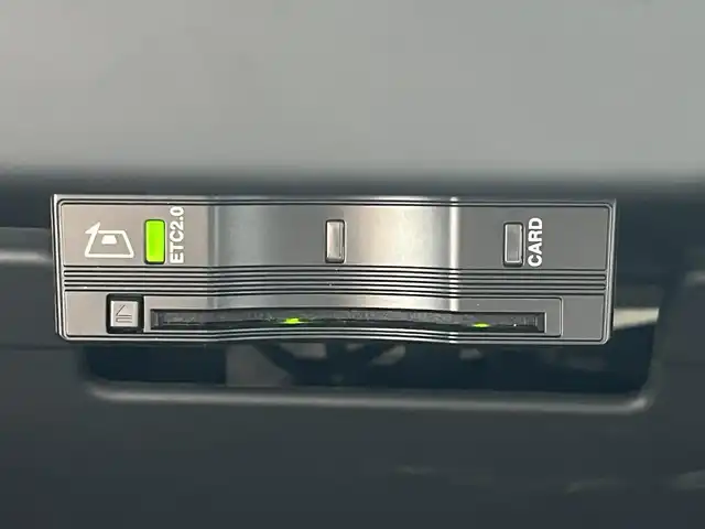 ランドローバー レンジローバーイヴォーク S 静岡県 2019(令1)年 3.1万km 黒 ドライバーアシスタンス/インコントロール/３６０度カメラ/CarPlay/ＡＣＣ/ＢＳＡ/パークアシスト/パーキングエイド/ＯＰ２０インチＡＷ/白革/シートヒーター/ＰＷシート/ＰＷテールゲート/デジタルインナーミラー/ＬＥＤ
