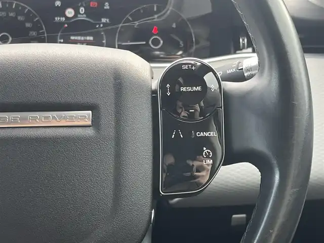ランドローバー レンジローバーイヴォーク S 静岡県 2019(令1)年 3.1万km 黒 ドライバーアシスタンス/インコントロール/３６０度カメラ/CarPlay/ＡＣＣ/ＢＳＡ/パークアシスト/パーキングエイド/ＯＰ２０インチＡＷ/白革/シートヒーター/ＰＷシート/ＰＷテールゲート/デジタルインナーミラー/ＬＥＤ