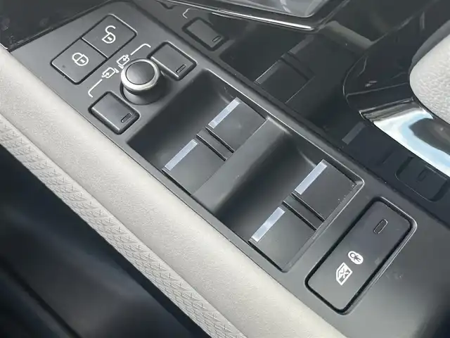 ランドローバー レンジローバーイヴォーク S 静岡県 2019(令1)年 3.1万km 黒 ドライバーアシスタンス/インコントロール/３６０度カメラ/CarPlay/ＡＣＣ/ＢＳＡ/パークアシスト/パーキングエイド/ＯＰ２０インチＡＷ/白革/シートヒーター/ＰＷシート/ＰＷテールゲート/デジタルインナーミラー/ＬＥＤ